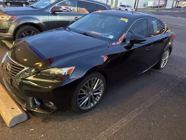 Thumbnail: 2014 Lexus IS - 2