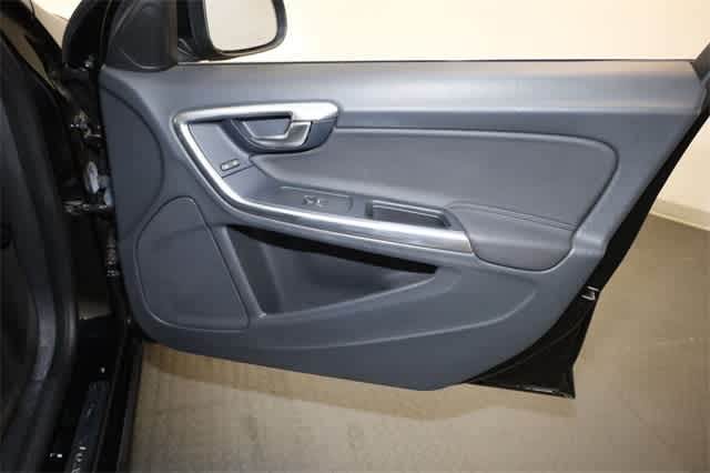 Thumbnail: 2012 Volvo S60 - 22