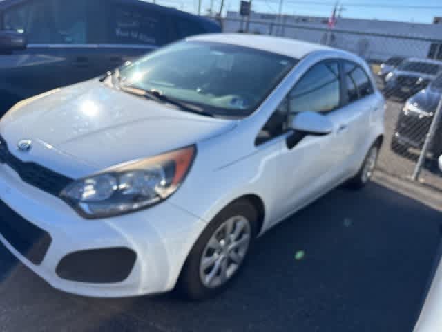 2015 Kia Rio 5-Door LX's photo