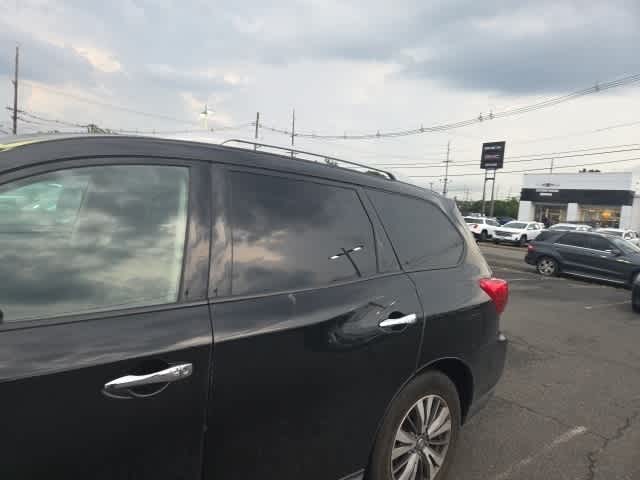 Thumbnail: 2019 Nissan Pathfinder - 4