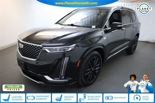 Thumbnail: 2022 Cadillac XT6 - 1