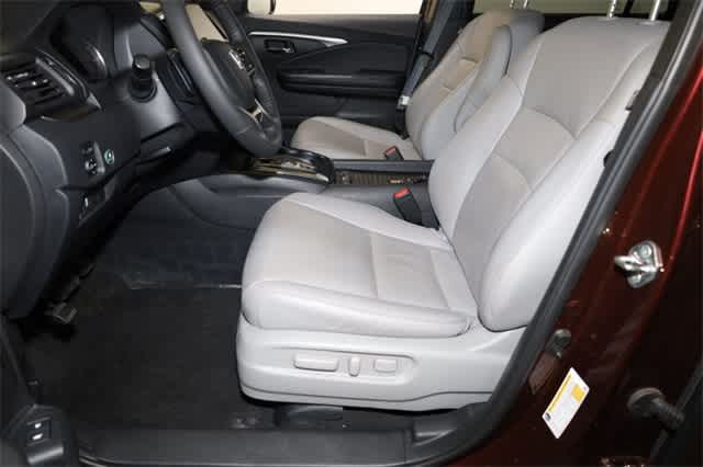 Thumbnail: 2019 Honda Passport - 16