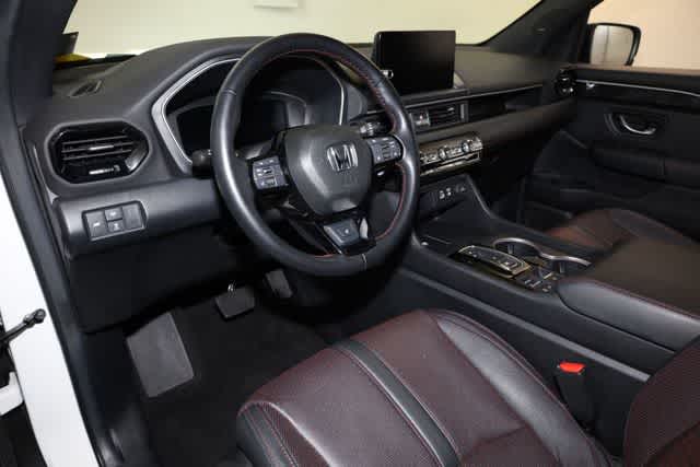 Thumbnail: 2025 Honda Pilot - 14