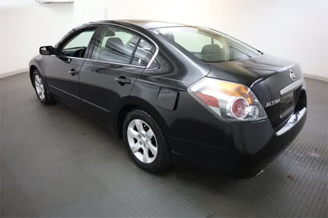 Thumbnail: 2009 Nissan Altima - 4