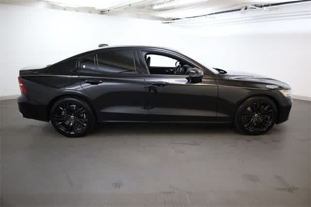Thumbnail: 2019 Volvo S60 - 9