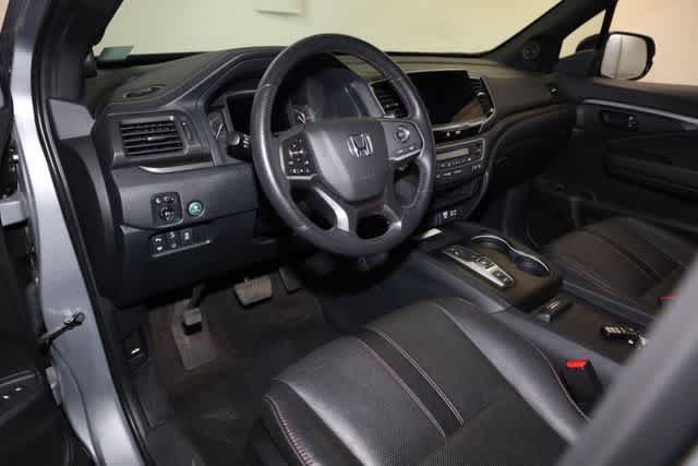 Thumbnail: 2023 Honda Passport - 14