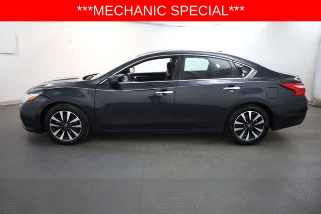 Thumbnail: 2017 Nissan Altima - 3