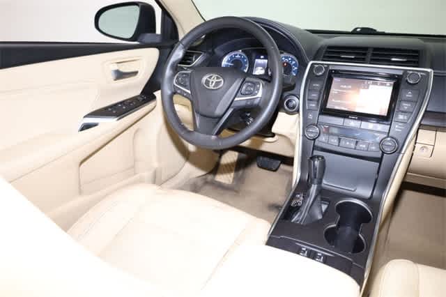 Thumbnail: 2017 Toyota Camry - 16