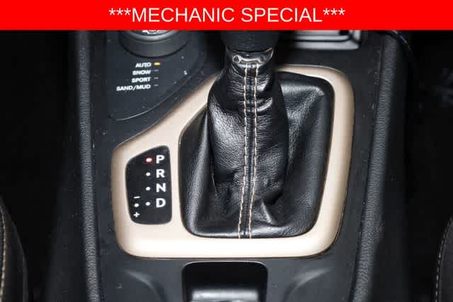 Thumbnail: 2015 Jeep Cherokee - 31