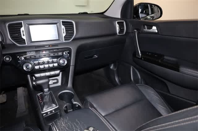 Thumbnail: 2018 Kia Sportage - 18