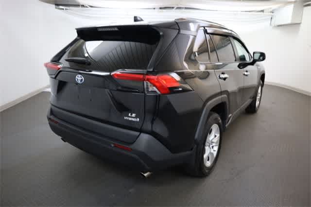 Thumbnail: 2021 Toyota RAV4 - 7