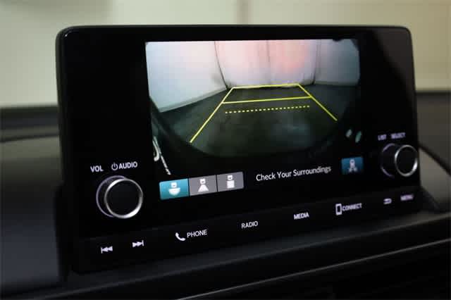 Thumbnail: 2023 Honda Pilot - 24