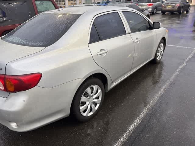 Thumbnail: 2010 Toyota Corolla - 9