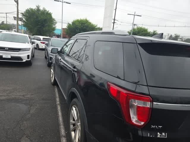 Thumbnail: 2019 Ford Explorer - 8