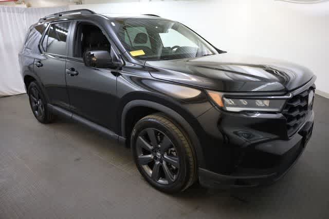 Thumbnail: 2023 Honda Pilot - 10