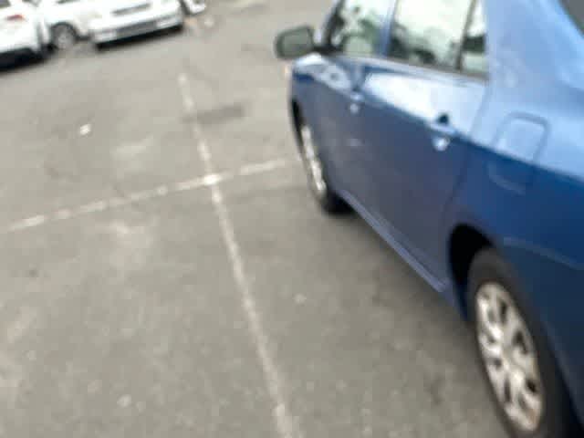 Thumbnail: 2010 Toyota Corolla - 9