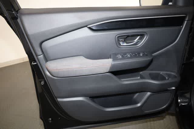 Thumbnail: 2023 Honda Pilot - 13