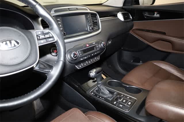 Thumbnail: 2019 Kia Sorento - 23