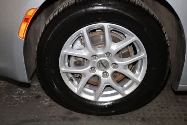 Thumbnail: 2022 Chrysler Voyager - 38