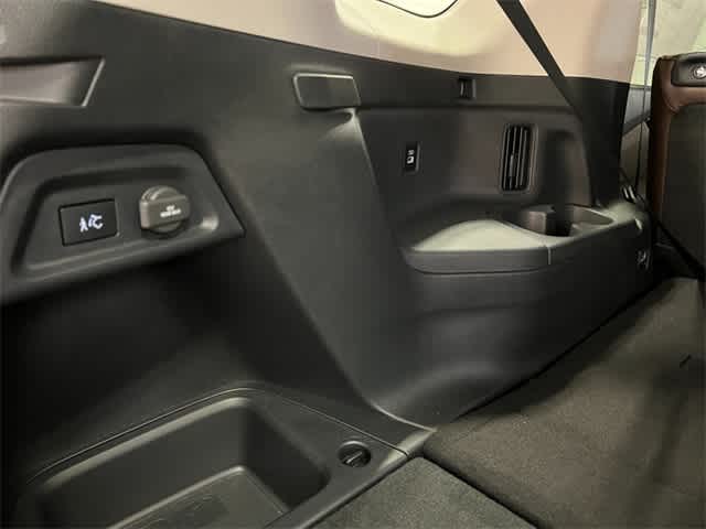 Thumbnail: 2025 Honda Pilot - 35