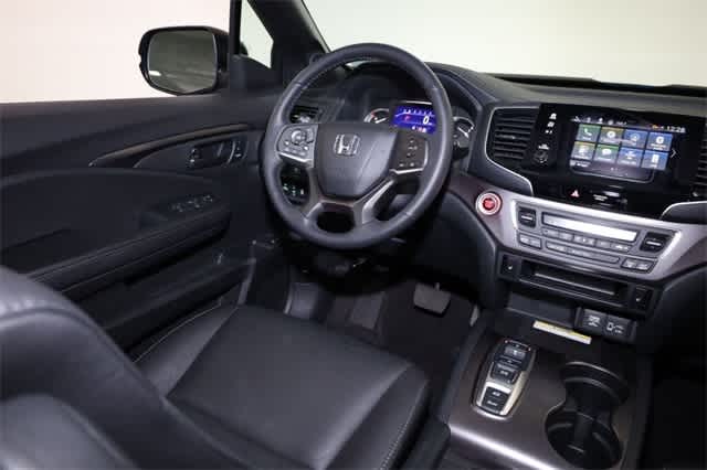 Thumbnail: 2023 Honda Passport - 16