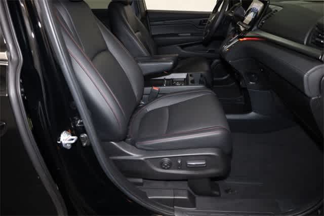 Thumbnail: 2023 Honda Odyssey - 20