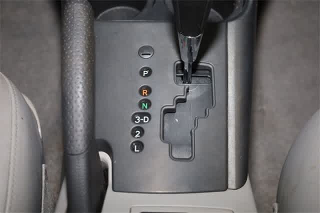 Thumbnail: 2011 Toyota RAV4 - 31