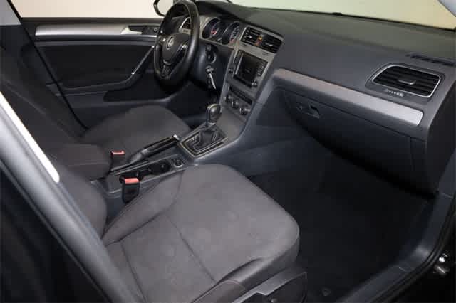 Thumbnail: 2016 Volkswagen Golf - 19