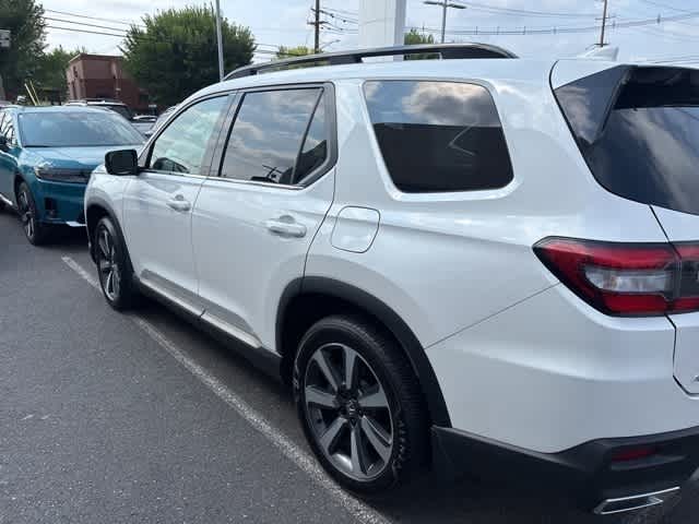 Thumbnail: 2023 Honda Pilot - 20