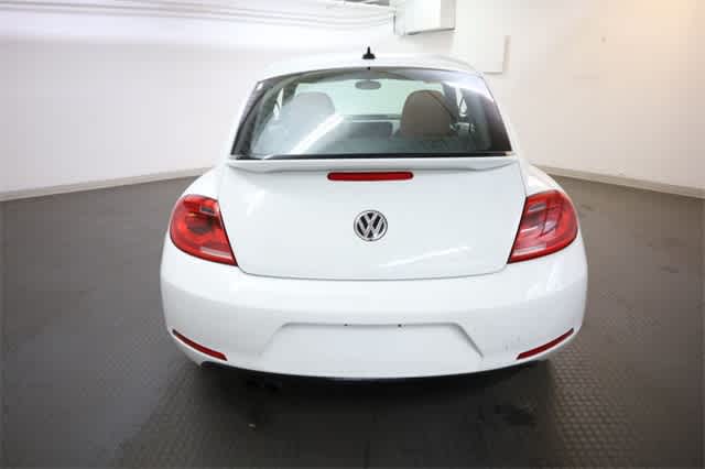Thumbnail: 2015 Volkswagen Beetle - 6