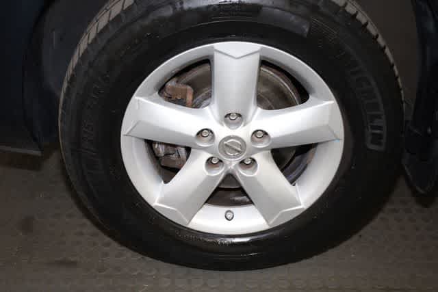 Thumbnail: 2013 Nissan Rogue - 32