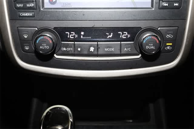 Thumbnail: 2016 Nissan Altima - 30