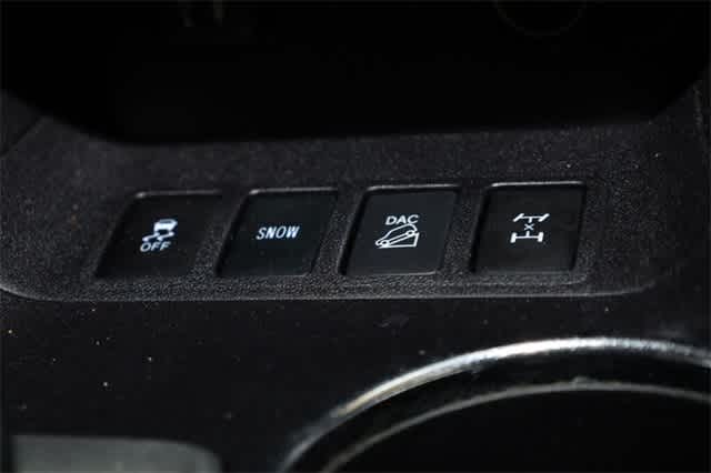 Thumbnail: 2015 Toyota Highlander - 31