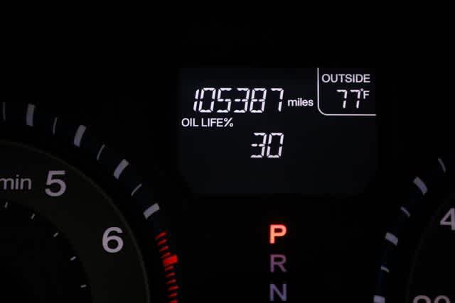 Thumbnail: 2012 Honda Odyssey - 17