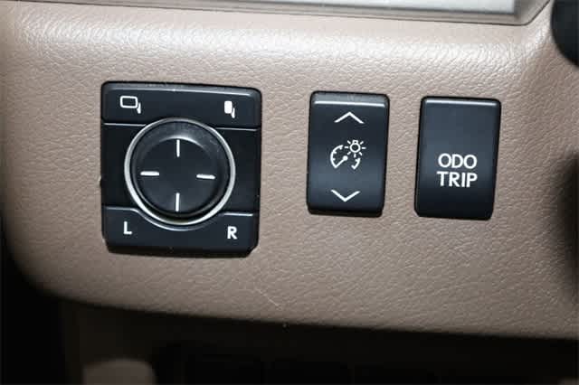 Thumbnail: 2012 Lexus GX - 26