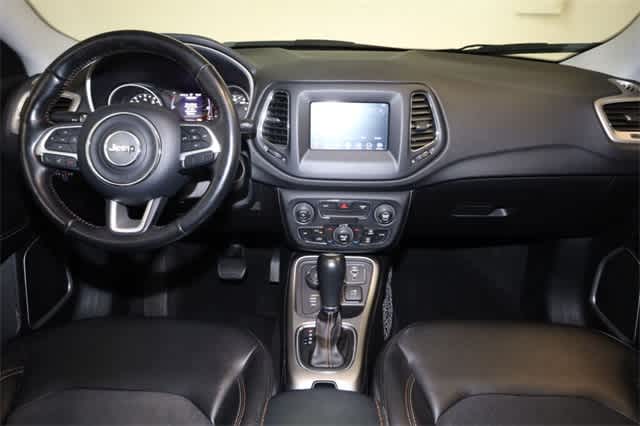 Thumbnail: 2019 Jeep Compass - 17