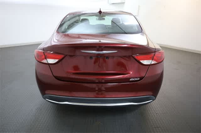 Thumbnail: 2016 Chrysler 200 - 7