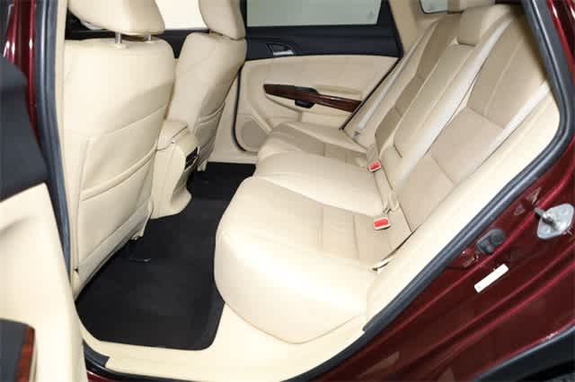 Thumbnail: 2012 Honda Crosstour - 21