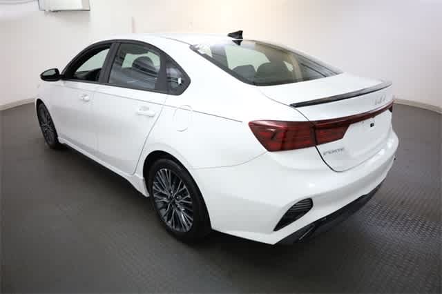 Thumbnail: 2023 Kia Forte - 4
