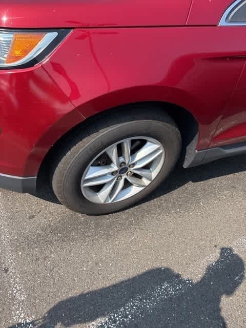 Thumbnail: 2015 Ford Edge - 3