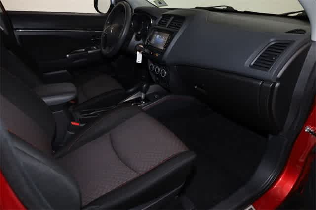 Thumbnail: 2019 Mitsubishi Outlander Sport - 19