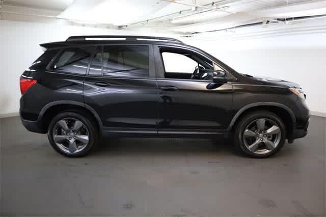 Thumbnail: 2019 Honda Passport - 9