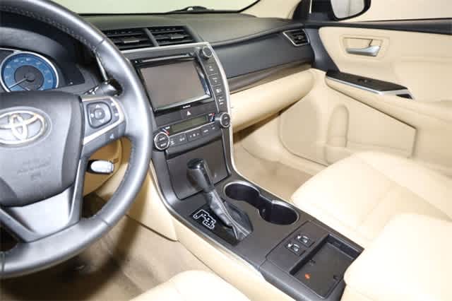 Thumbnail: 2017 Toyota Camry - 23