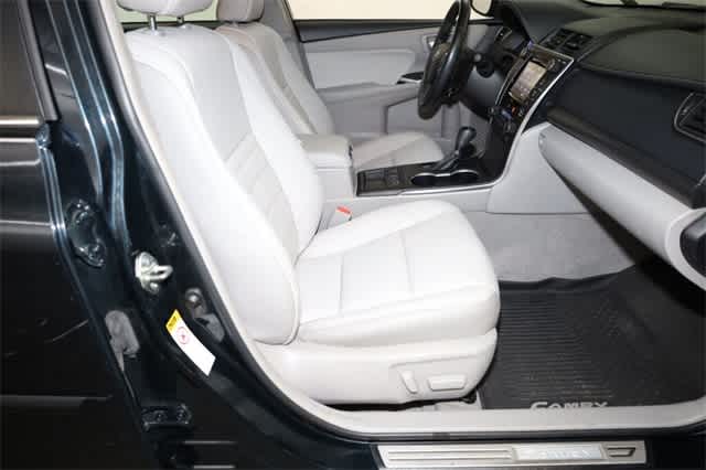 Thumbnail: 2016 Toyota Camry - 20