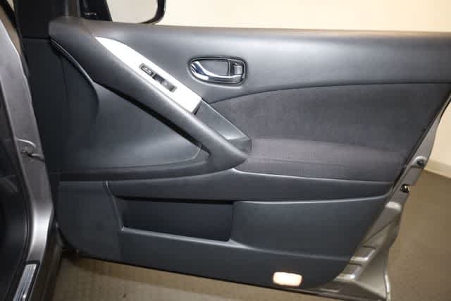 Thumbnail: 2011 Nissan Murano - 28