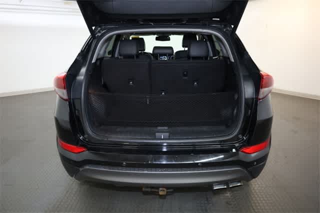 Thumbnail: 2016 Hyundai Tucson - 35