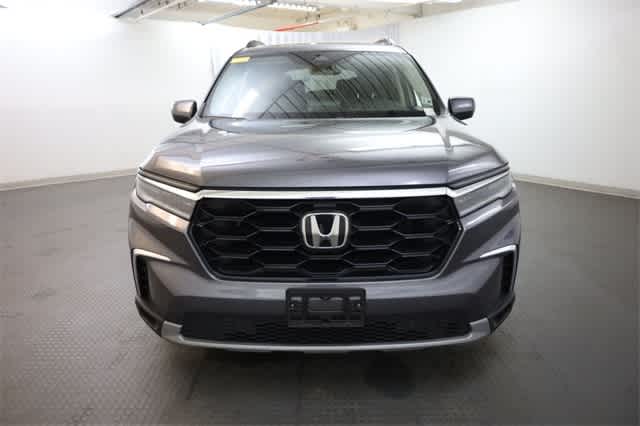 Thumbnail: 2023 Honda Pilot - 12