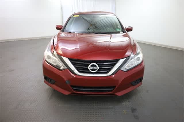 Thumbnail: 2018 Nissan Altima - 12