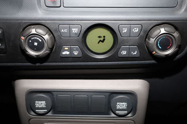 Thumbnail: 2011 Honda Ridgeline - 24