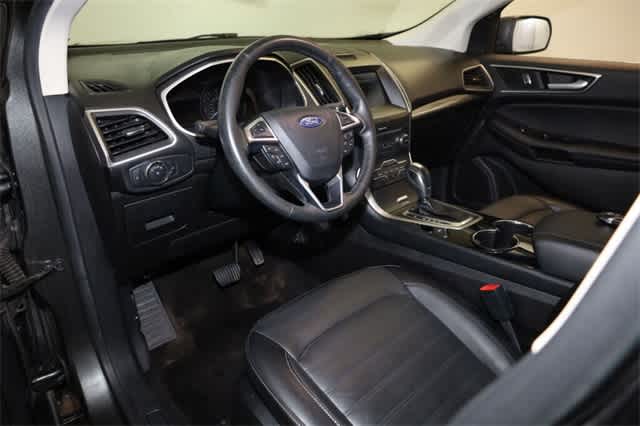 2016 Ford Edge SEL 14
